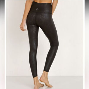 Beyond Yoga Black Snake Print High Waisted Leggings Midi 7/8 PowerShine Viper S